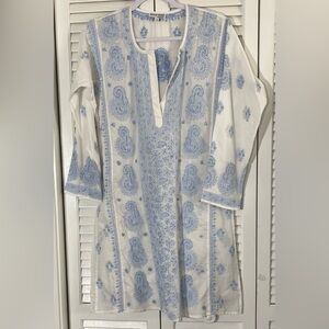 Juliet Dunn London Tunic, Sz 2, White w/Lt Blue Hand Embroidered Designs